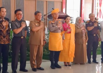 Pisah Sambut Kapolresta Deli Serdang Kombes Pol Irsan Sinuhaji Kepada Kapolresta Deli Serdang yang Baru, AKBP Raphael.