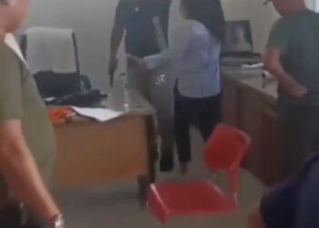 Etnis Keturunan China, Kembali Ber Ulah di Sampali, Keluarkan dan Tembakkan Pistol Seperti Ala Koboi.