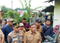 Plt.Bupati Deli Serdang di dampingi Kapolresta Bersama OPD Kunjungi Korban Banjir.