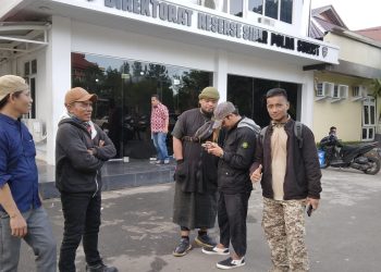 GAPAI Sumut dan Laskar Menggiring Terlapor Penista Agama Ke Mapoldasu