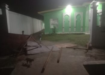 Pagar Masjid Ar Rahman Mesjid Perjuangan Umat Islam di Jalan H. Anif Sampali Raib di Curi Maling.