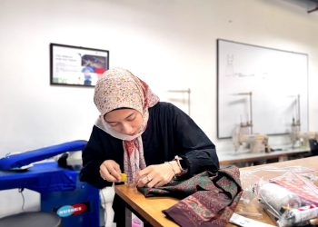 Batik dan Jalan Panjang UMKM Binaan PalmCo Menembus Pasar Modern.