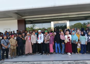 Aliansi Ormas Islam Pantau Sidang, Desak Hentikan Kriminalisasi Ustaz Pemilik Ladang Buah Naga Dijadikan Tersangka.