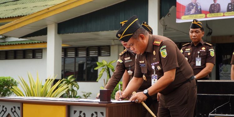 Kejari Langkat Canangkan Zona Integritas 2026, Asbach Tegaskan: Pelayanan Hukum Harus Bersih dari Korupsi!