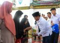 Berbagi dalam Ketakwaan: Sembako untuk Duafa, Masjid Diresmikan Wabup di Galang