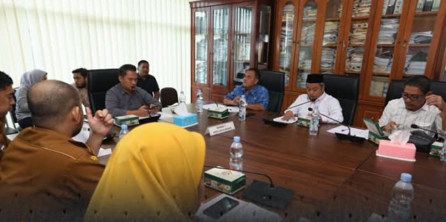 Komisi 1 DPRD Medan Gelar RDP Terkait Dugaan Penyalahgunaan KKPD oleh Camat Medan Maimun.