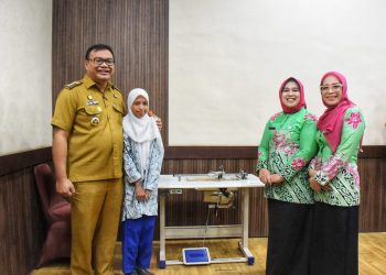 Penyerahan Kartu E-Toll Alumni Smansa Lubuk Pakam, Beri Kemudahan Akses Transportasi