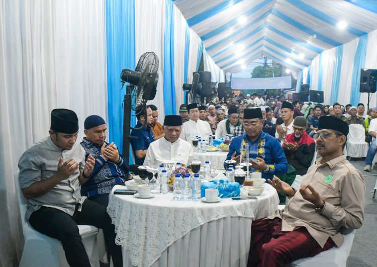 Wabup Deli Serdang, Lom Lom Suwondo SS menghadiri Safari Ramadan Pemprovsu 1447 H/2026 M bersama Pemerintah Kabupaten (Pemkab) Deli Serdang di Masjid Al Hasanah, Kelurahan Kenangan Baru, Kecamatan Percut Sei Tuan, Jumat (13/3/2026).