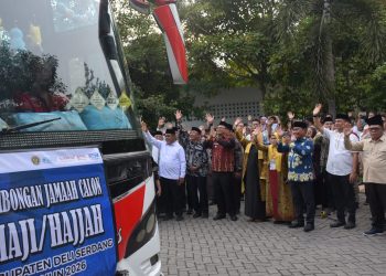 Doa dan Harapan Mengiringi 360 Jemaah Haji Deli Serdang Kloter 15 ke Tanah Suci
