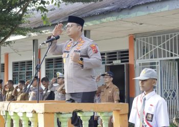 Kapolres Langkat Jadi Pembina Upacara di SMAN 1 Hinai, Tanamkan Disiplin, Anti Bullying dan Kesadaran Hukum Generasi Muda