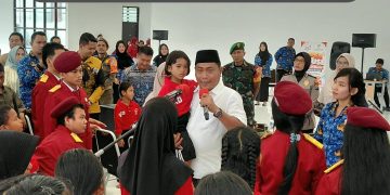 Lom Lom Bakar Semangat Siswa Sekolah Rakyat: Air Mata Hari Ini, Saksi Kesuksesan Esok
